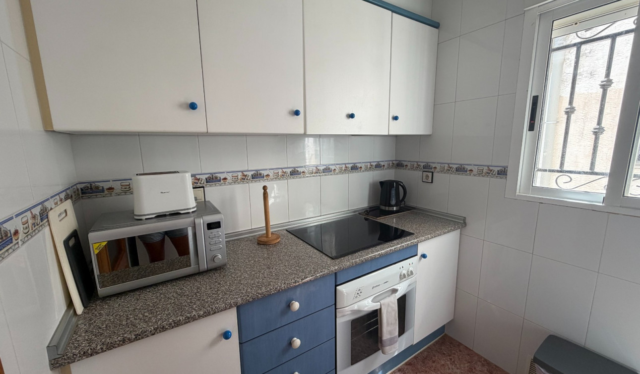 Reventa - Apartamento / Piso - Orihuela - Entre Naranjos