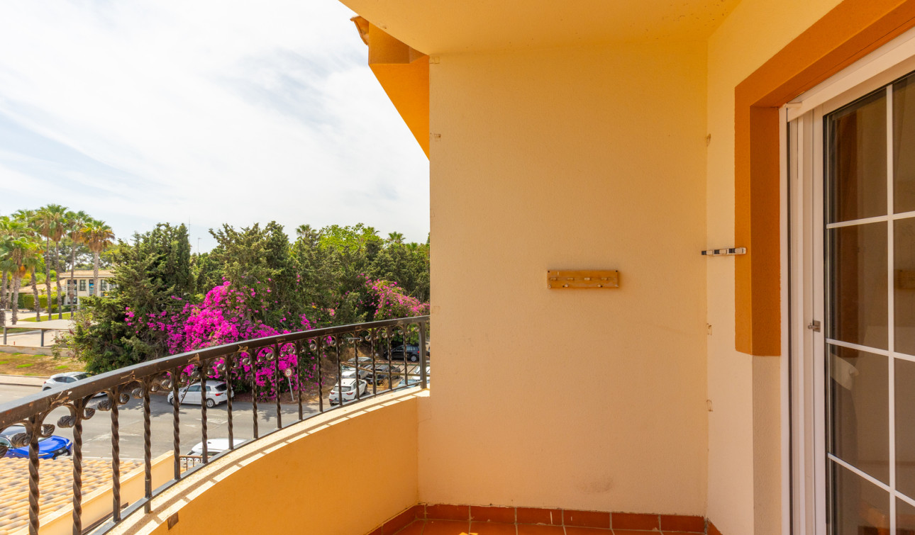 Reventa - Apartamento / Piso - Orihuela - Villamartin