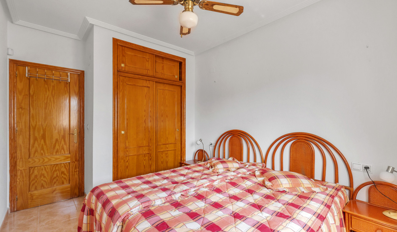 Reventa - Apartamento / Piso - Orihuela - Villamartin