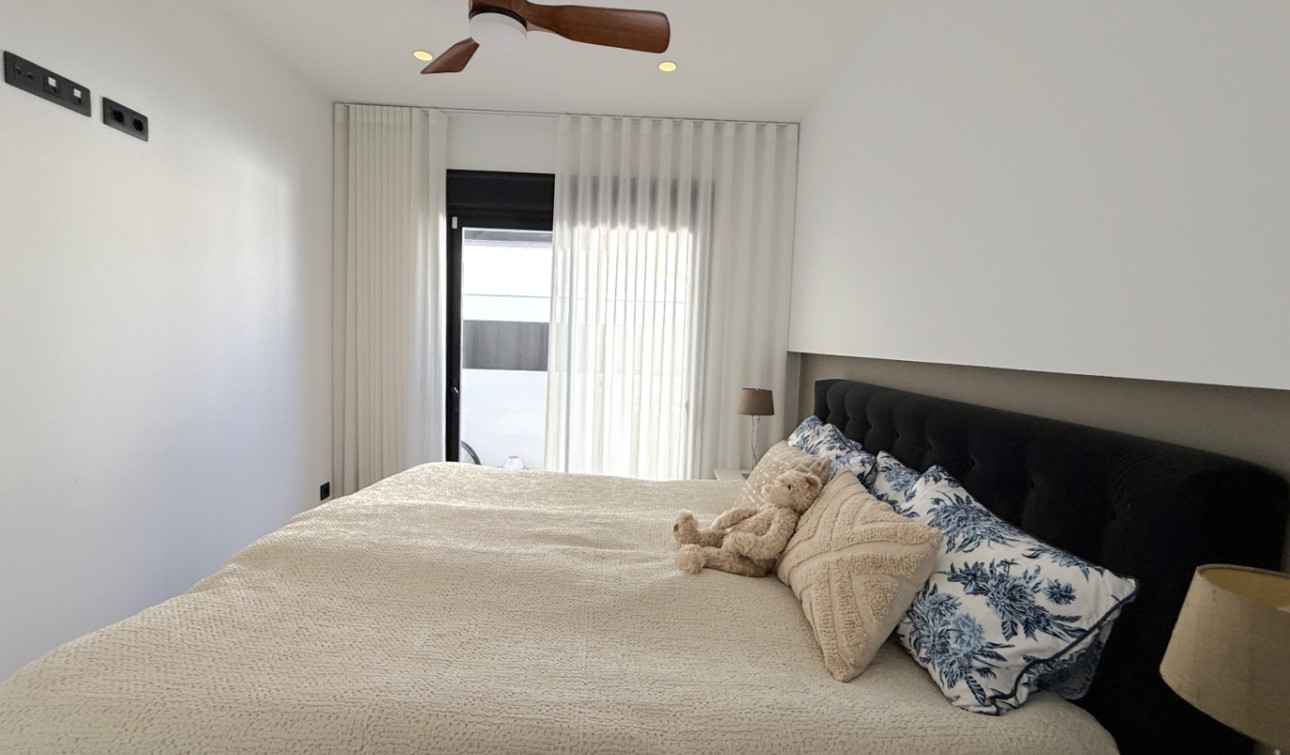 Reventa - Apartamento / Piso - Pilar de la Horadada - Costa Blanca Sur