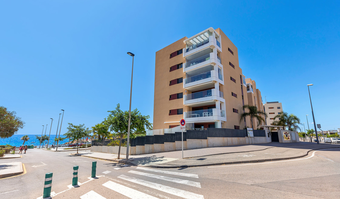 Reventa - Apartamento / Piso - Pilar de la Horadada - Mil Palmeras