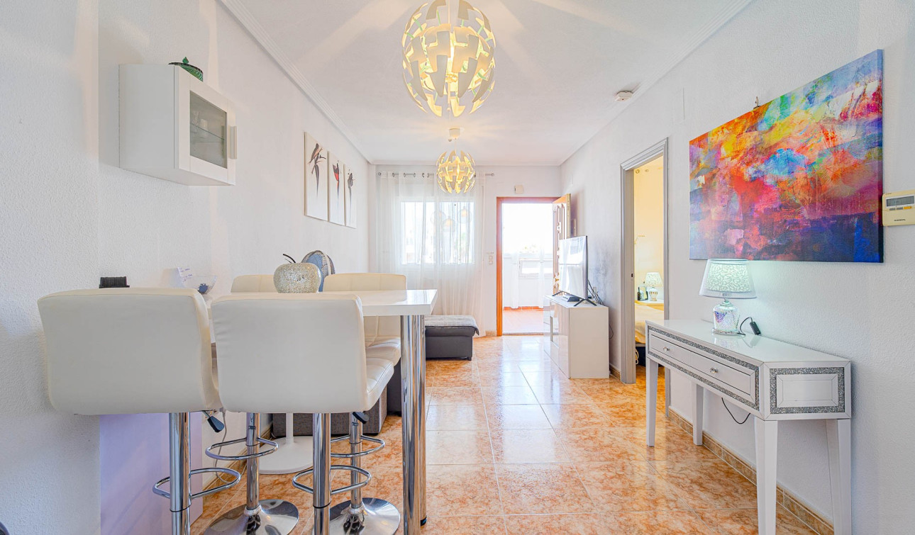 Reventa - Apartamento / Piso - Punta Prima - La Ciñuelica