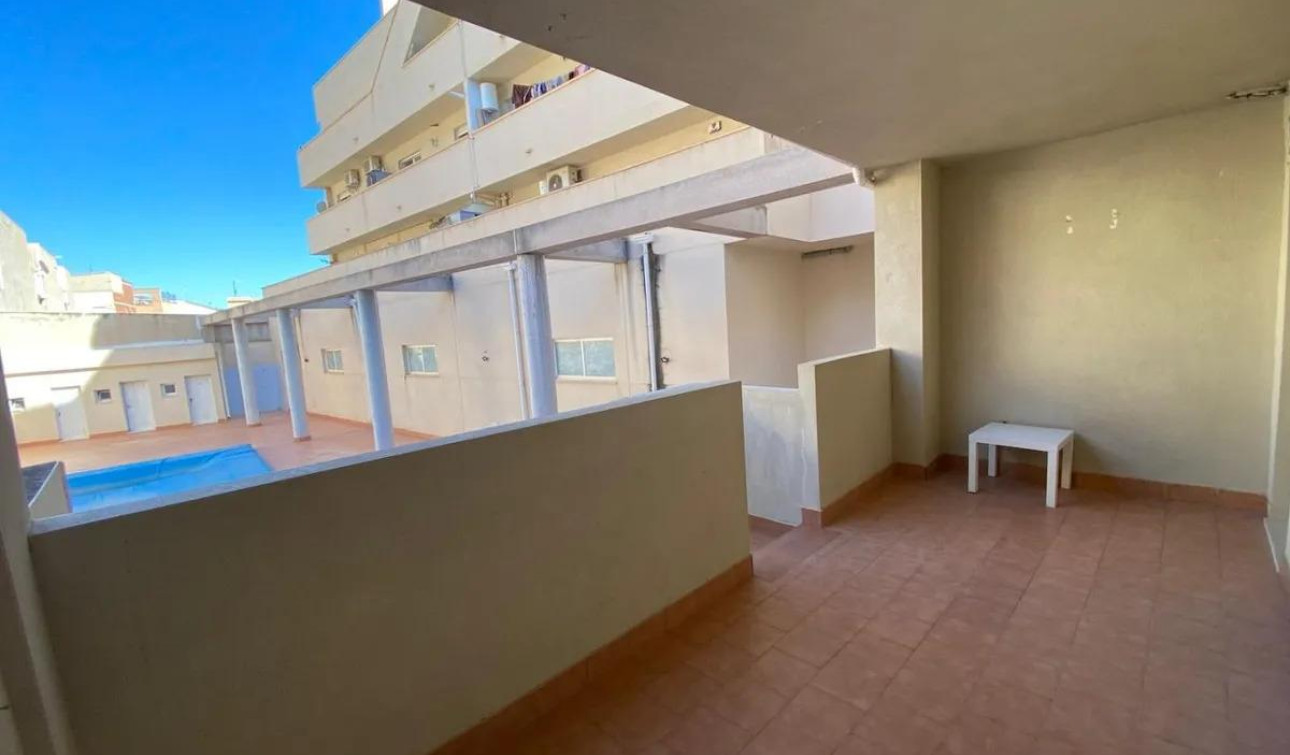 Reventa - Apartamento / Piso - Redován - PUEBLO