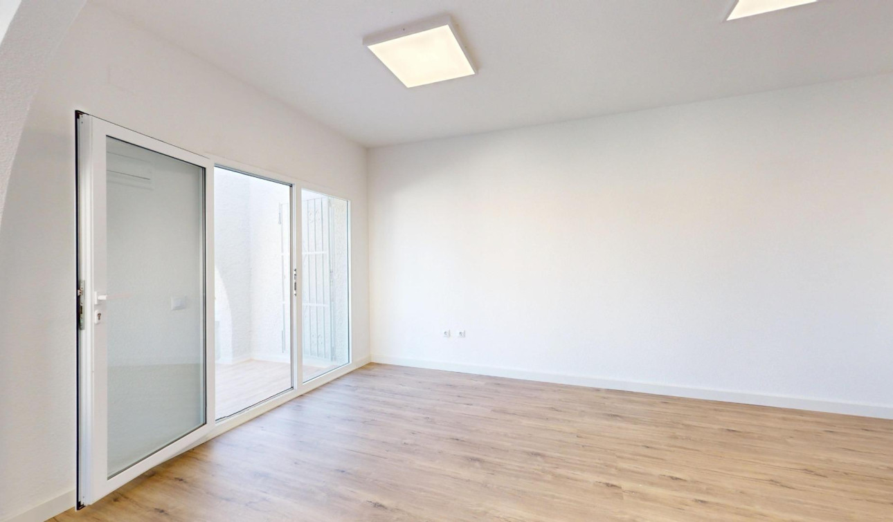 Reventa - Apartamento / Piso - San Miguel de Salinas - BLUE LAGOON