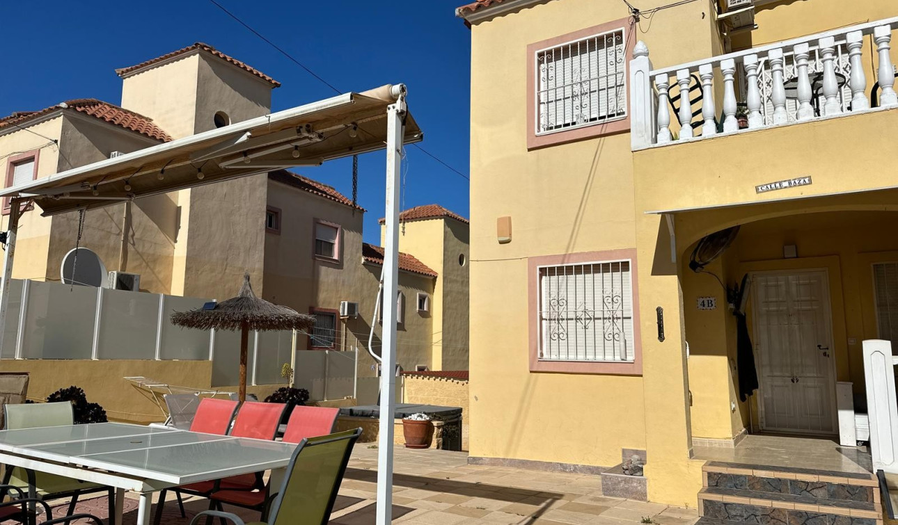 Reventa - Apartamento / Piso - San Miguel de Salinas - El Galán
