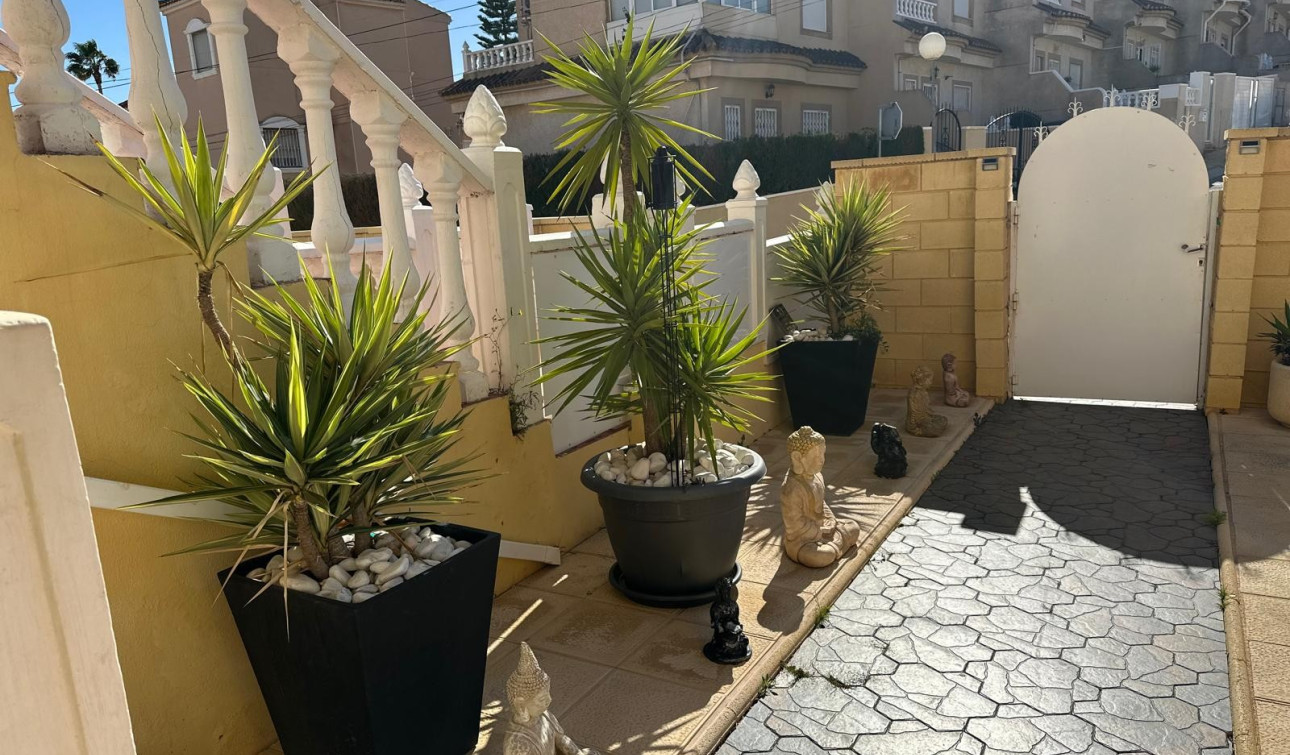 Reventa - Apartamento / Piso - San Miguel de Salinas - El Galán