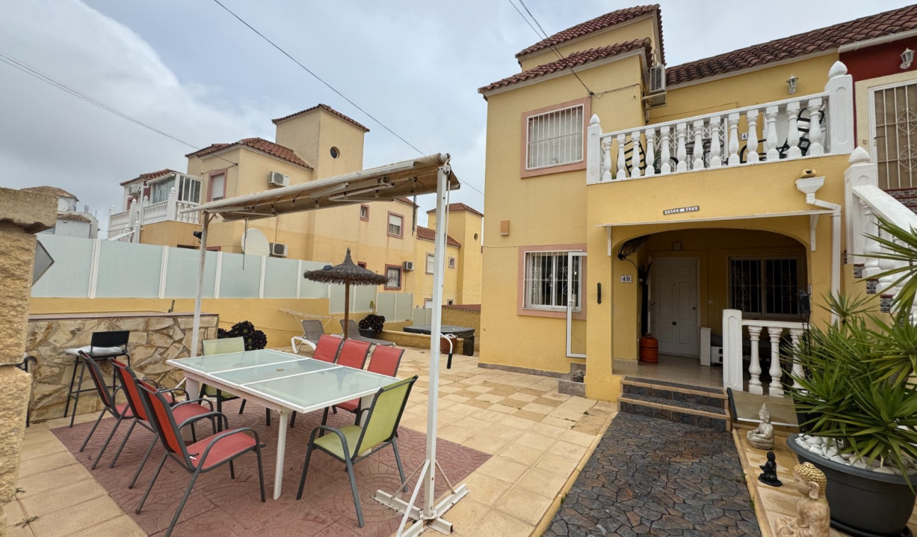 Reventa - Apartamento / Piso - San Miguel de Salinas - El Galán