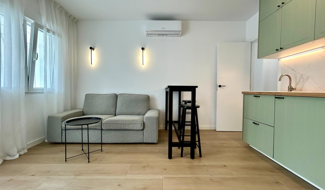 Reventa - Apartamento / Piso - San Miguel de Salinas - Las filipinas