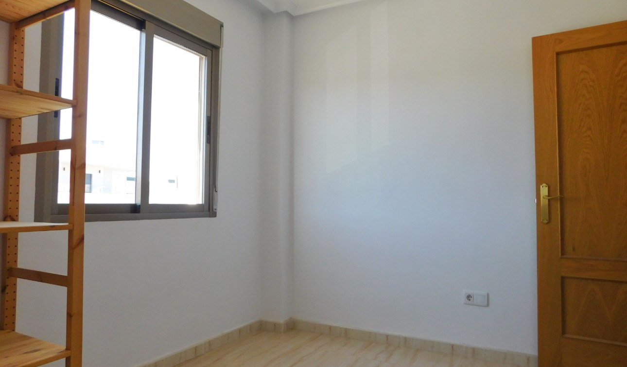 Reventa - Apartamento / Piso - San Miguel de Salinas - San Miguel Salinas