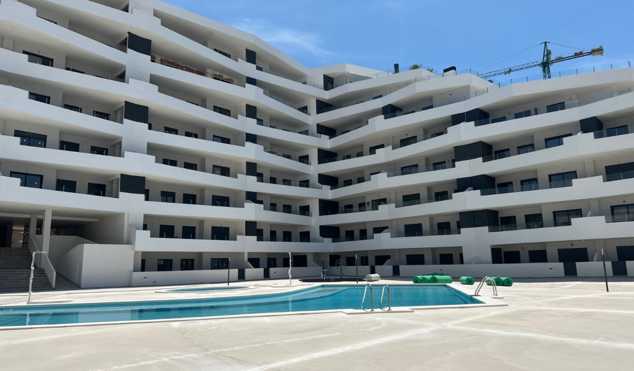 Reventa - Apartamento / Piso - San Miguel de Salinas