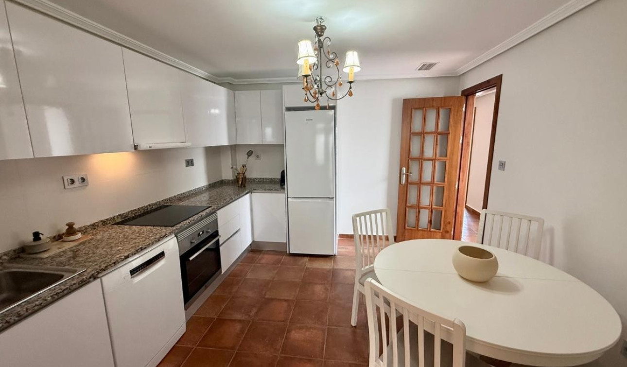 Reventa - Apartamento / Piso - San Miguel de Salinas