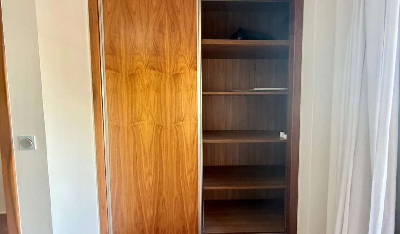 Reventa - Apartamento / Piso - San Miguel de Salinas