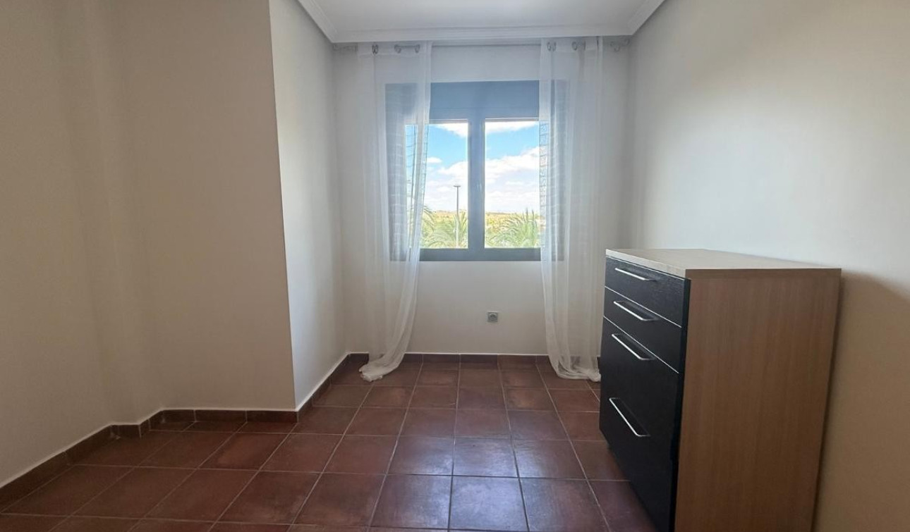 Reventa - Apartamento / Piso - San Miguel de Salinas
