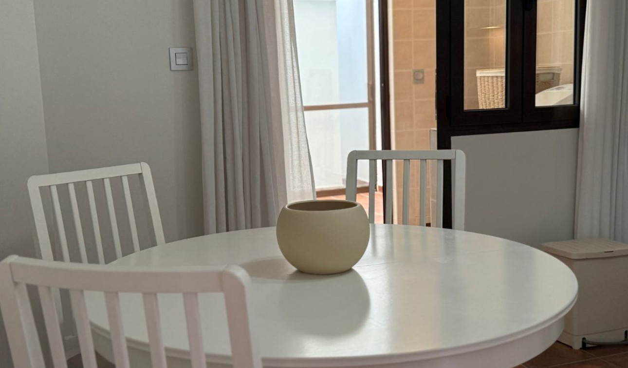 Reventa - Apartamento / Piso - San Miguel de Salinas