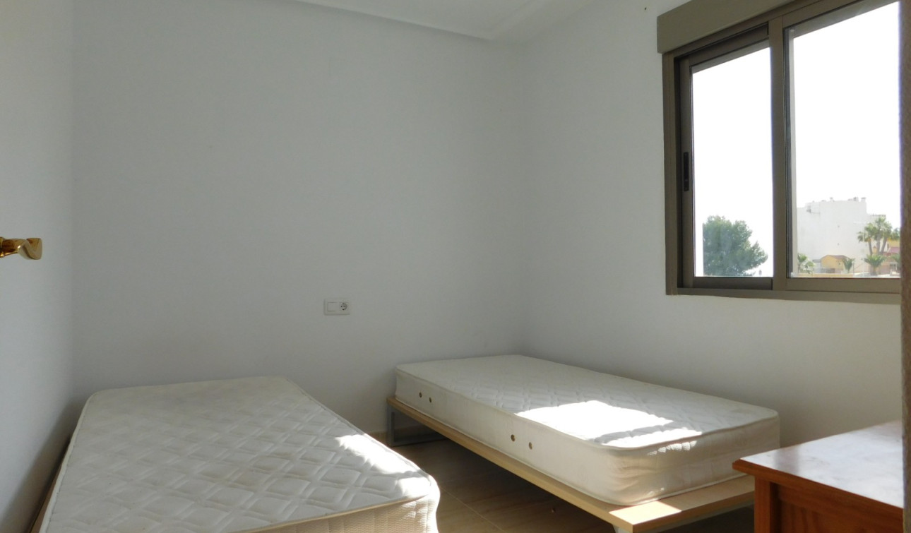 Reventa - Apartamento / Piso - San Miguel de Salinas