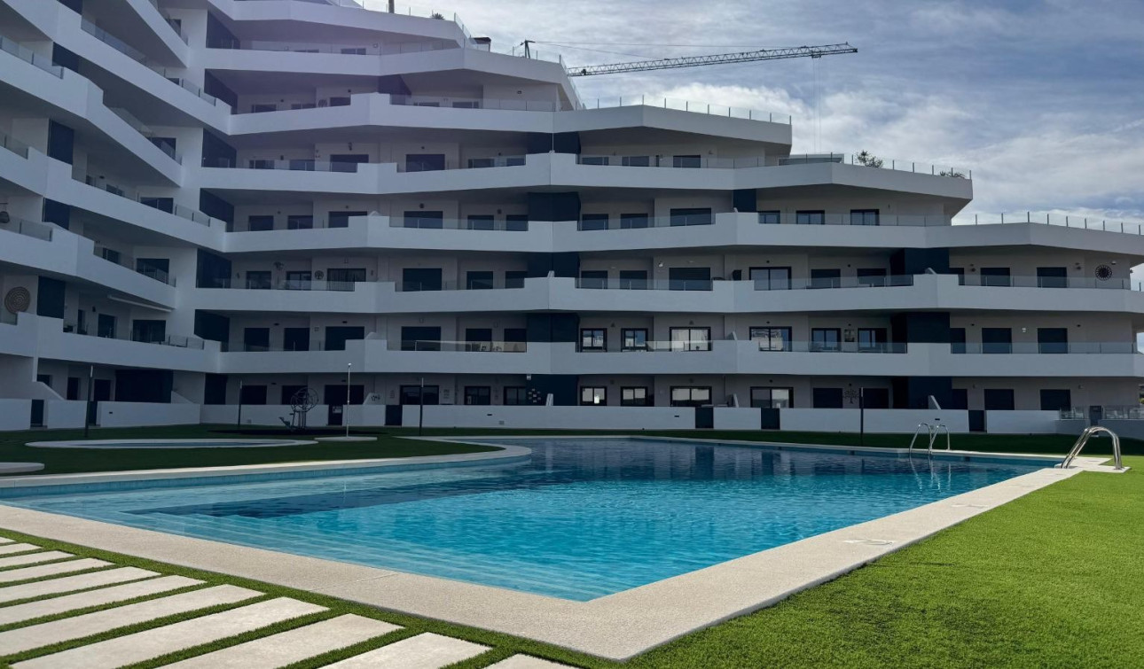 Reventa - Apartamento / Piso - San Miguel de Salinas