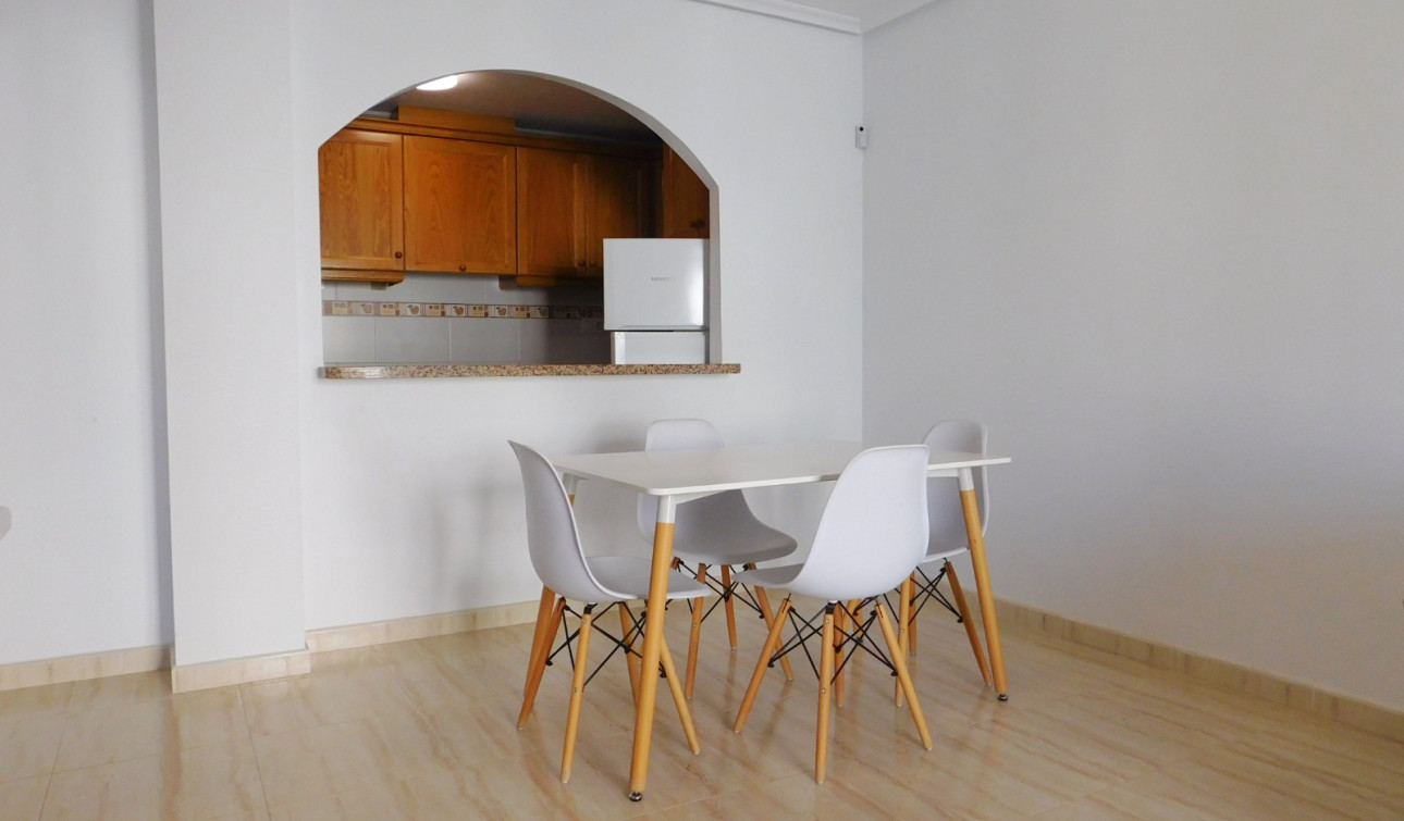 Reventa - Apartamento / Piso - San Miguel de Salinas
