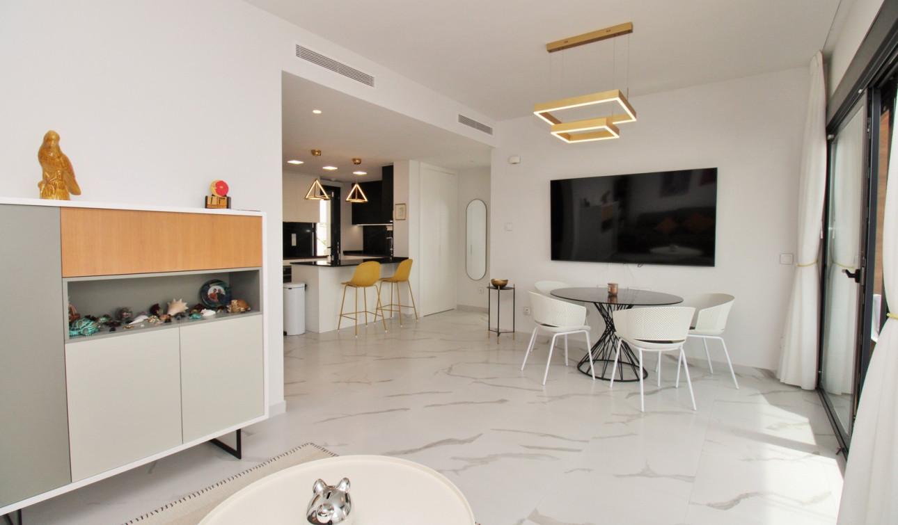 Reventa - Apartamento / Piso - San Miguel de Salinas
