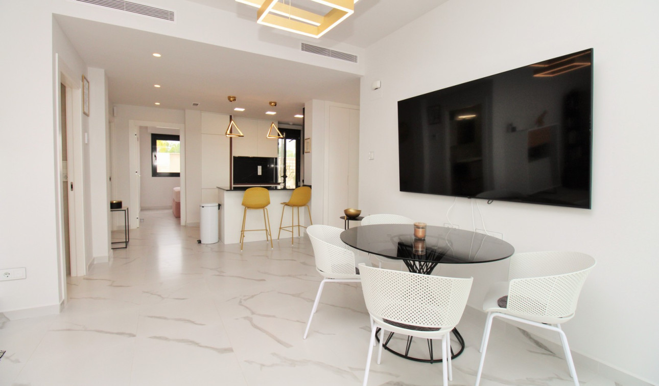 Reventa - Apartamento / Piso - San Miguel de Salinas