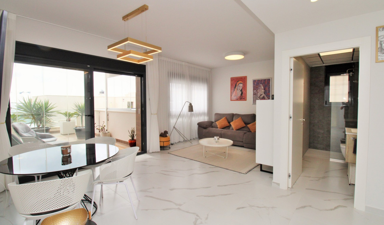 Reventa - Apartamento / Piso - San Miguel de Salinas