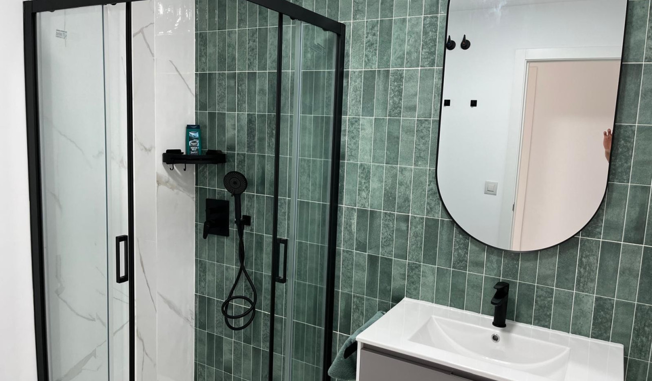 Reventa - Apartamento / Piso - San Miguel de Salinas