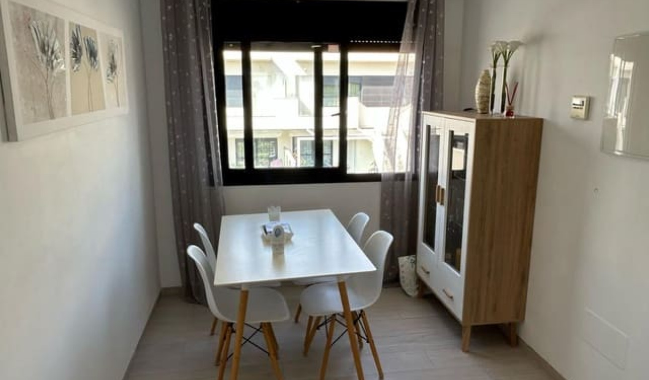 Reventa - Apartamento / Piso - San Pedro del Pinatar - San Pedro De Pinatar
