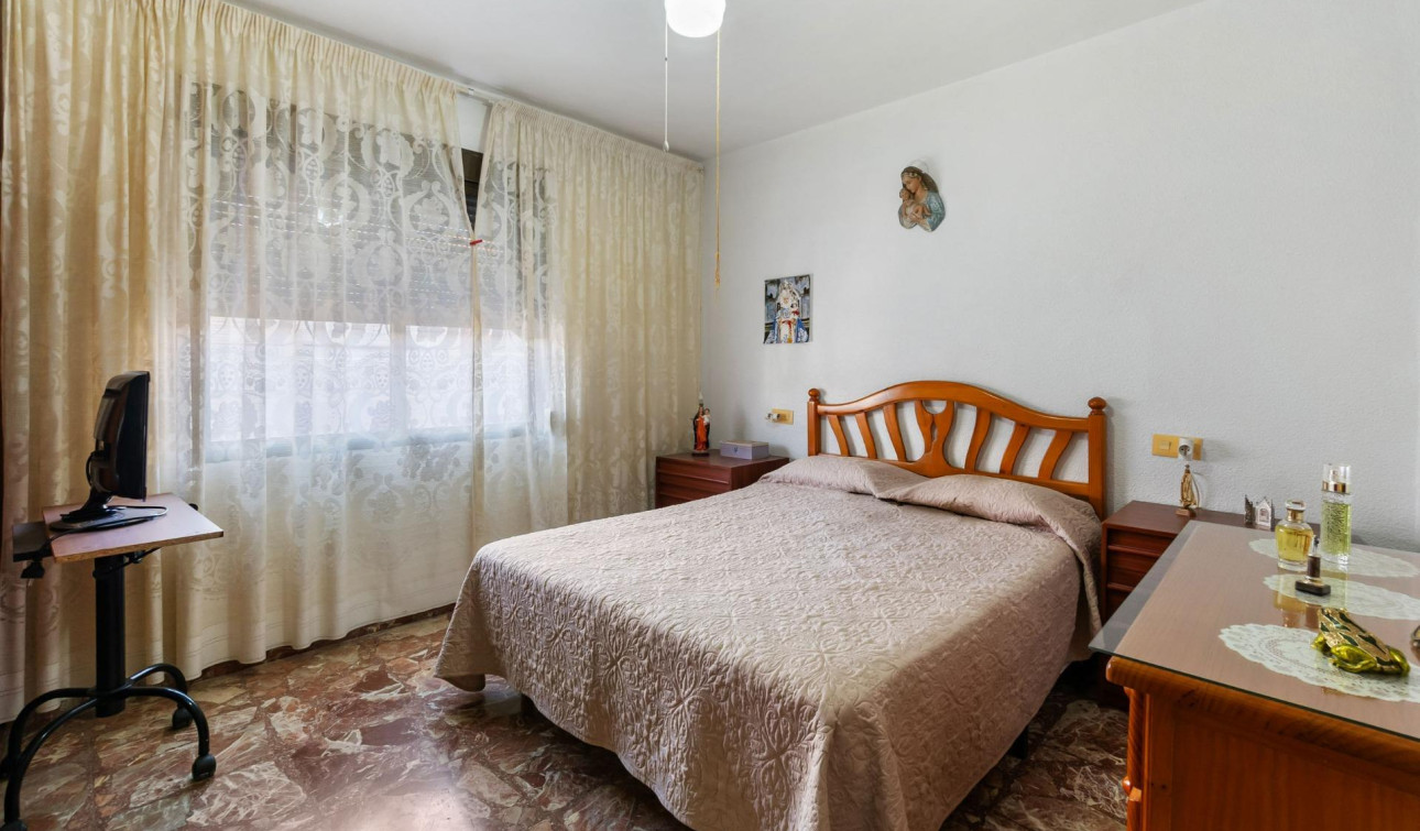 Reventa - Apartamento / Piso - Torrevieja - Acequion