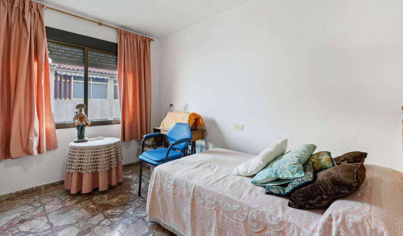 Reventa - Apartamento / Piso - Torrevieja - Acequion