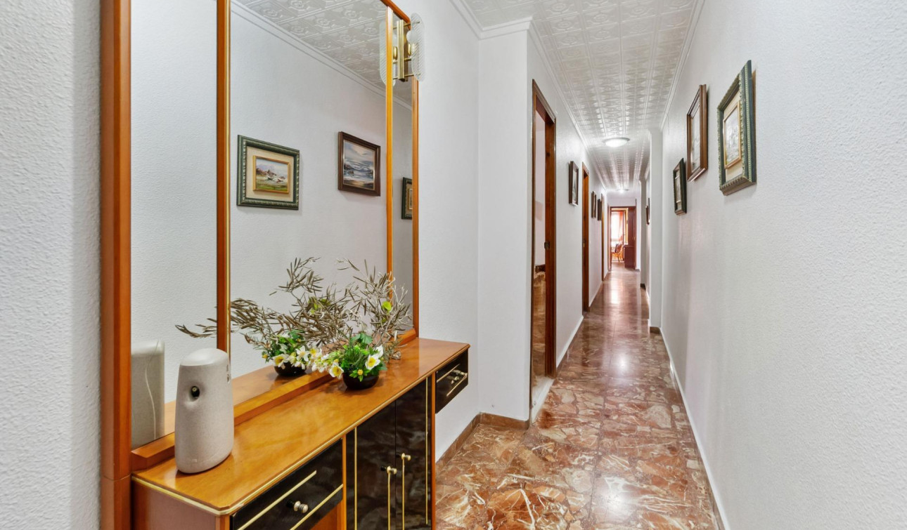 Reventa - Apartamento / Piso - Torrevieja - Acequion