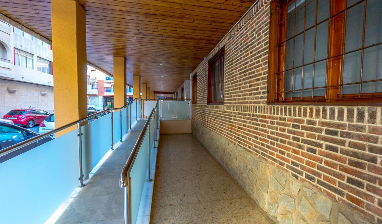 Reventa - Apartamento / Piso - Torrevieja - Acequion