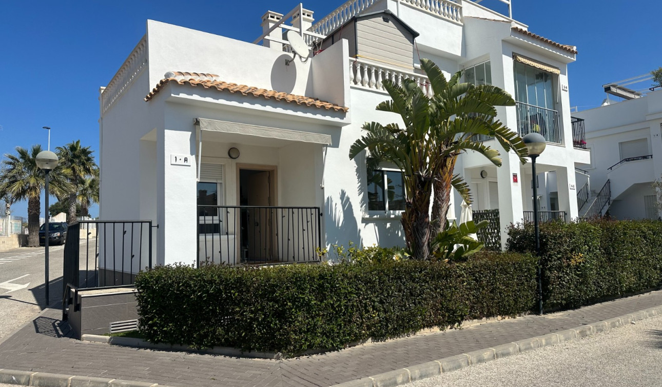 Reventa - Apartamento / Piso - Torrevieja - Aguas Nuevas