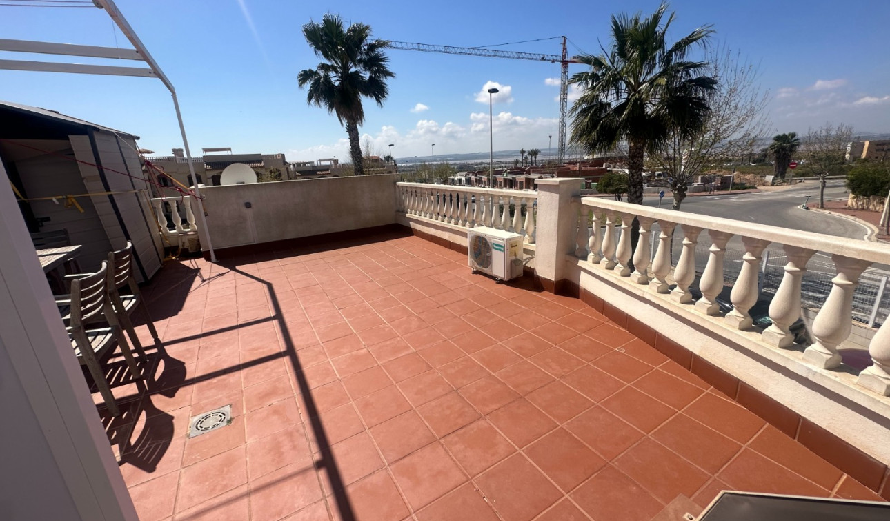 Reventa - Apartamento / Piso - Torrevieja - Aguas Nuevas