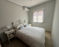 Reventa - Apartamento / Piso - Torrevieja - Aguas Nuevas