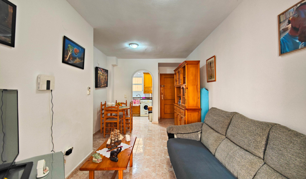 Reventa - Apartamento / Piso - Torrevieja - Antonio Machado