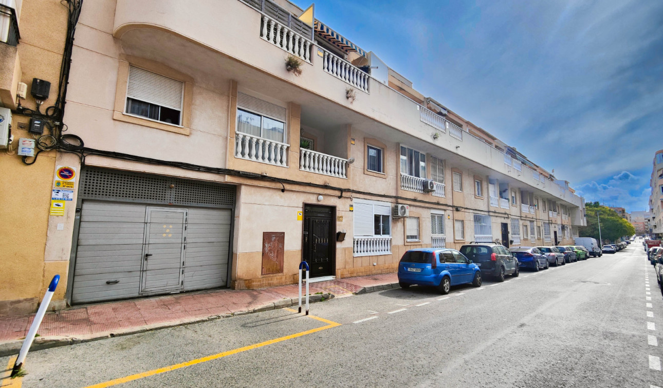Reventa - Apartamento / Piso - Torrevieja - Antonio Machado