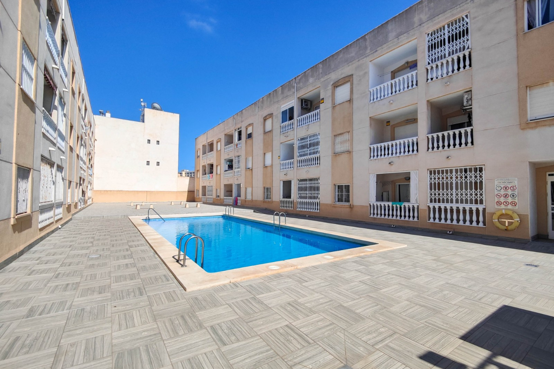 Reventa - Apartamento / Piso - Torrevieja - Antonio Machado