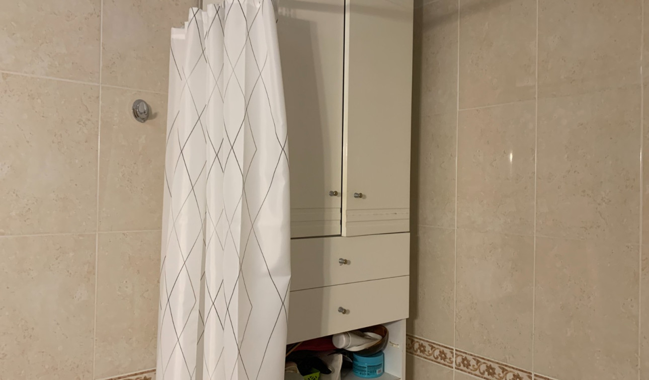 Reventa - Apartamento / Piso - Torrevieja - Center