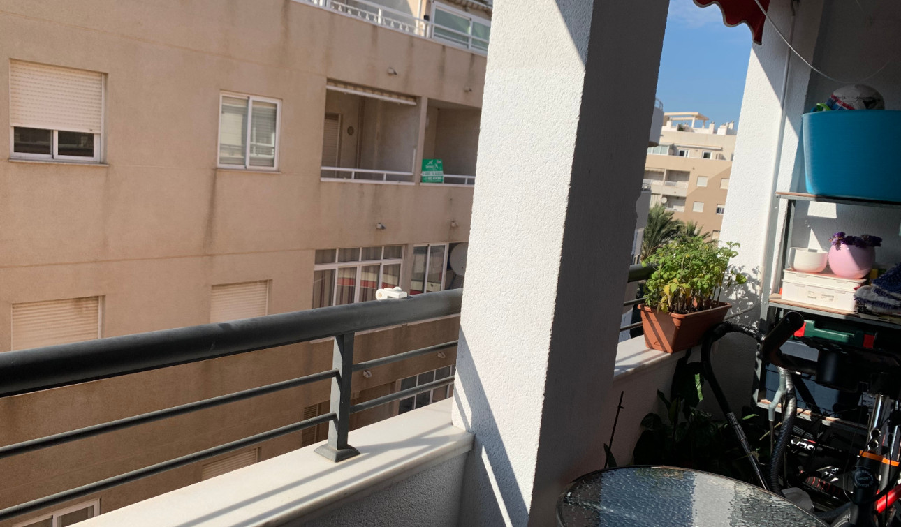Reventa - Apartamento / Piso - Torrevieja - Center