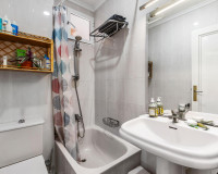 Reventa - Apartamento / Piso - Torrevieja - Centro - Muelle Pesquero