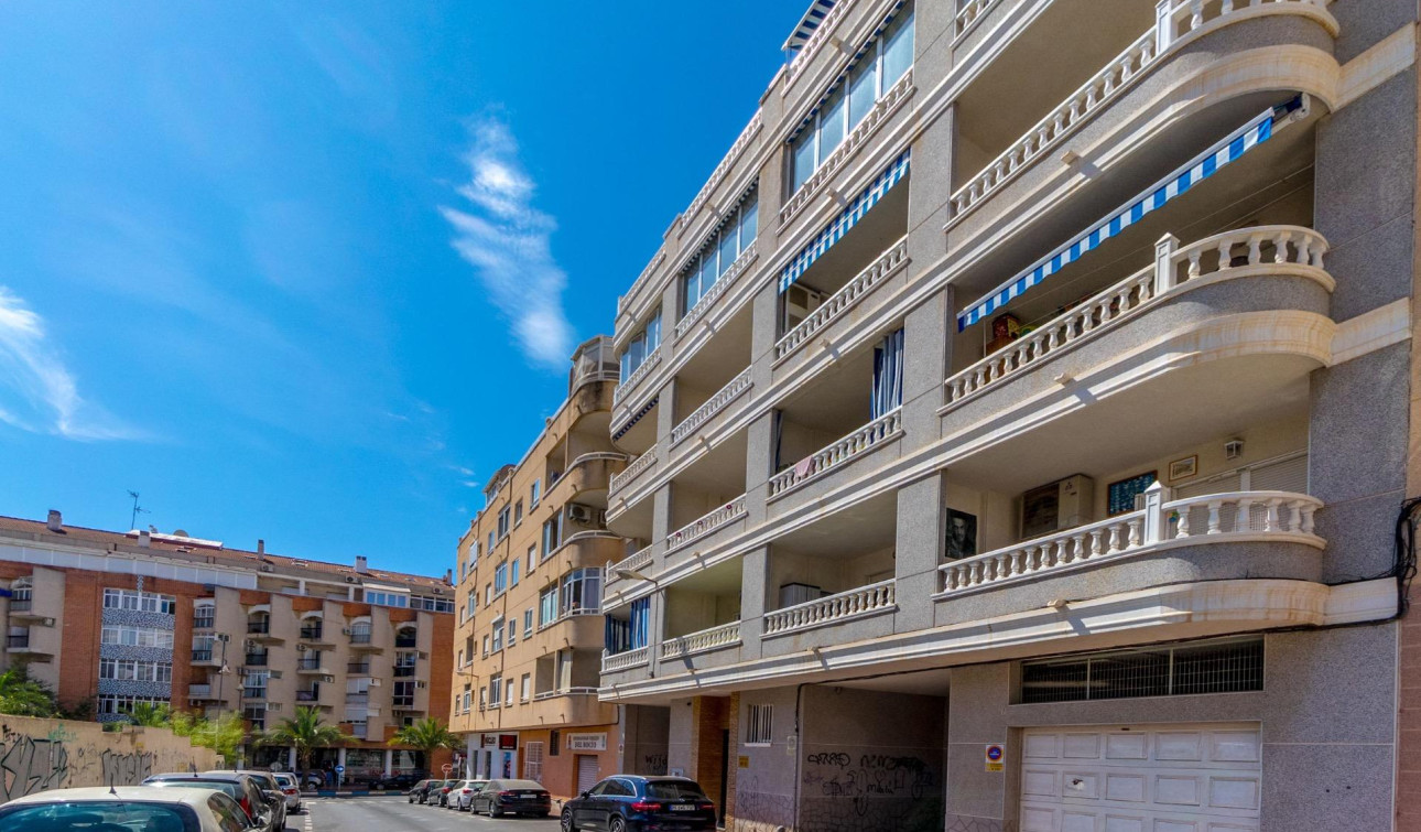 Reventa - Apartamento / Piso - Torrevieja - Centro