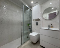 Reventa - Apartamento / Piso - Torrevieja - Centro