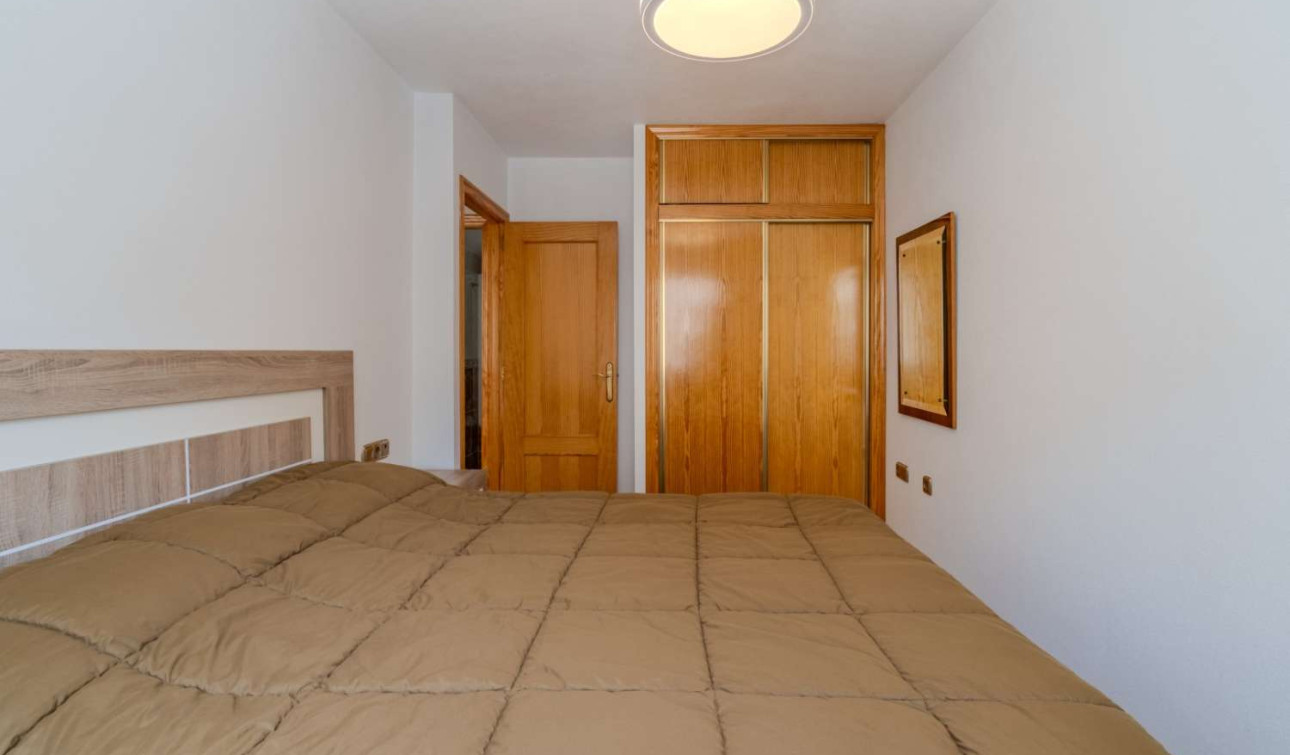 Reventa - Apartamento / Piso - Torrevieja - Centro