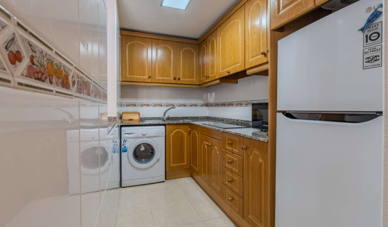 Reventa - Apartamento / Piso - Torrevieja - Centro