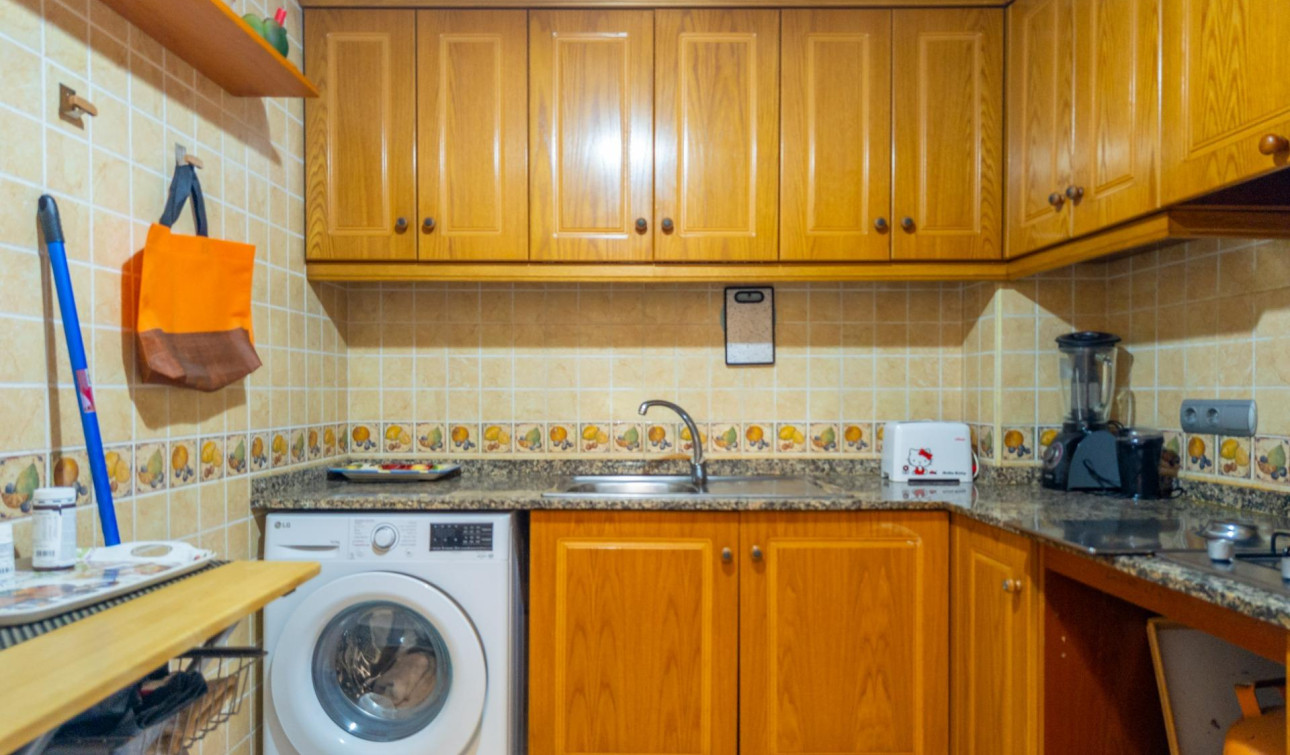 Reventa - Apartamento / Piso - Torrevieja - Centro