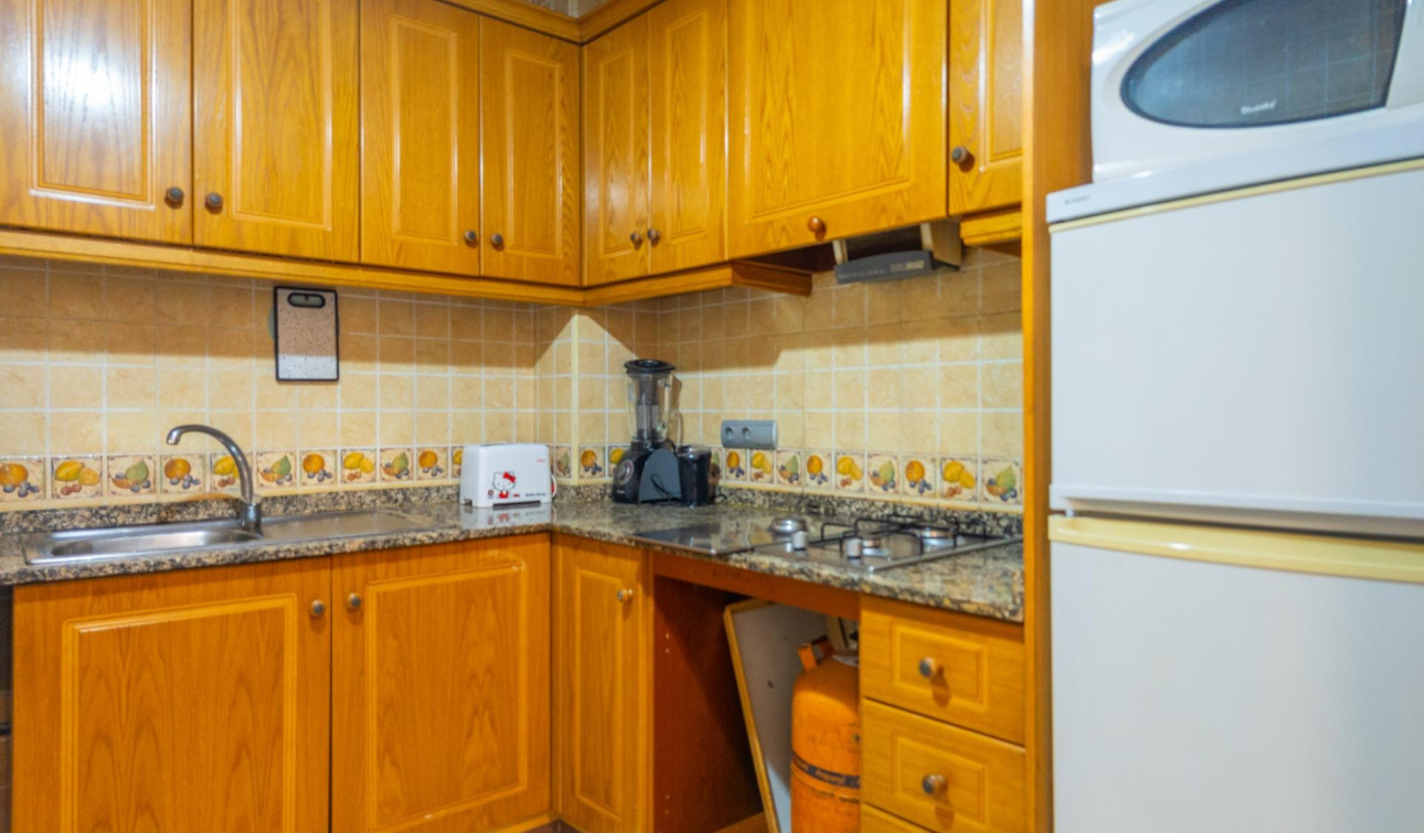 Reventa - Apartamento / Piso - Torrevieja - Centro