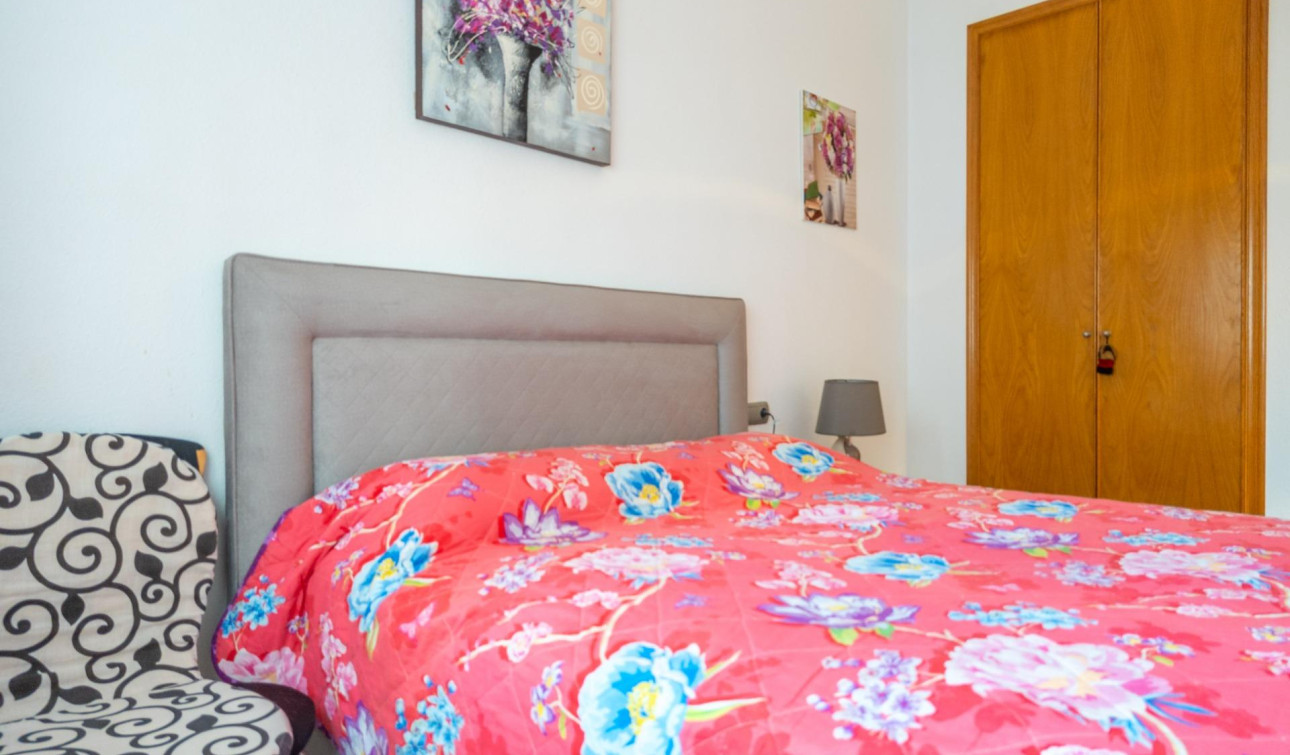 Reventa - Apartamento / Piso - Torrevieja - Centro