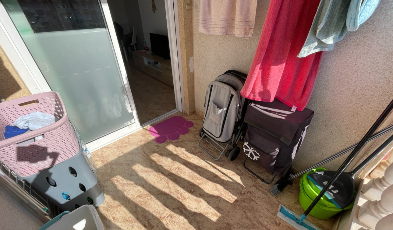 Reventa - Apartamento / Piso - Torrevieja - Comunidad Valenciana