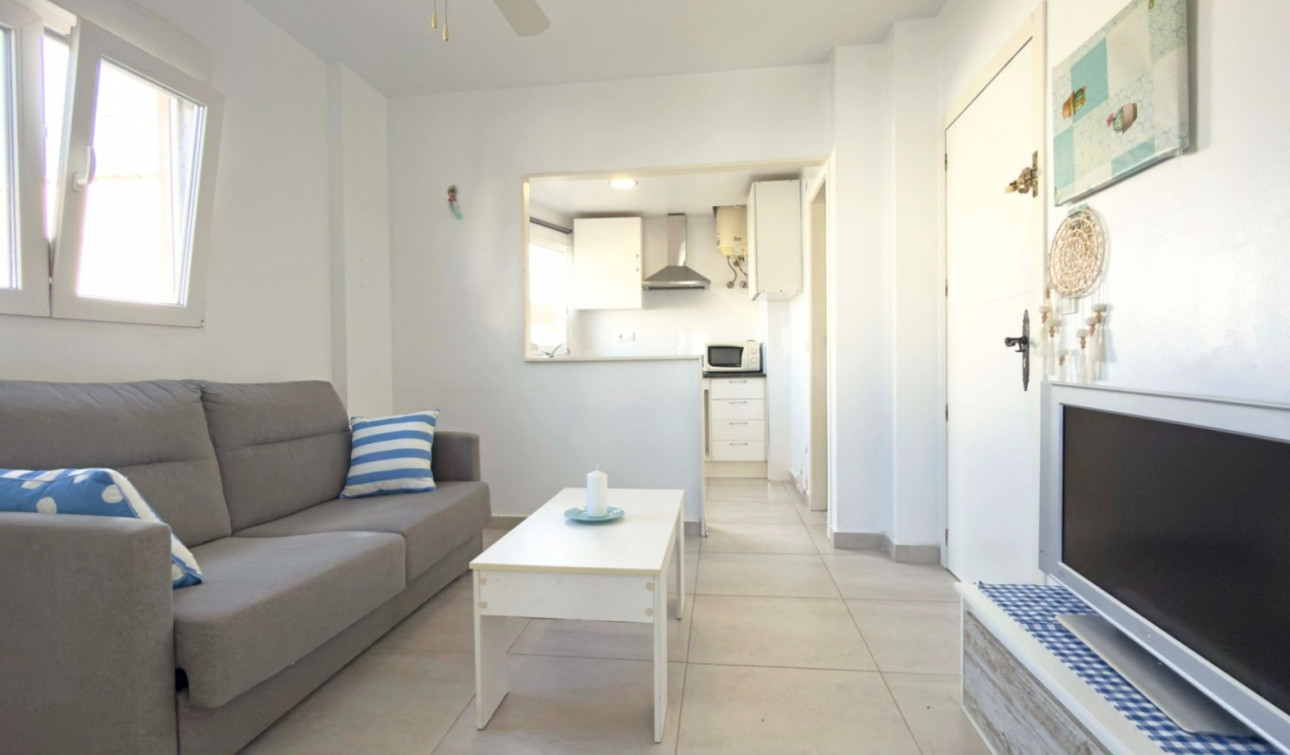 Reventa - Apartamento / Piso - Torrevieja - El Acequión - Los Náufragos