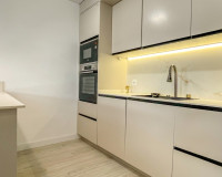 Reventa - Apartamento / Piso - Torrevieja - El Acequión - Los Náufragos