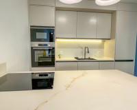 Reventa - Apartamento / Piso - Torrevieja - El Acequión - Los Náufragos